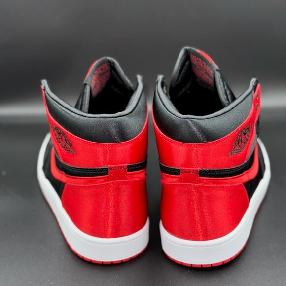 Jordan 1 Retro High Satin Banned - Picture 4 of 5